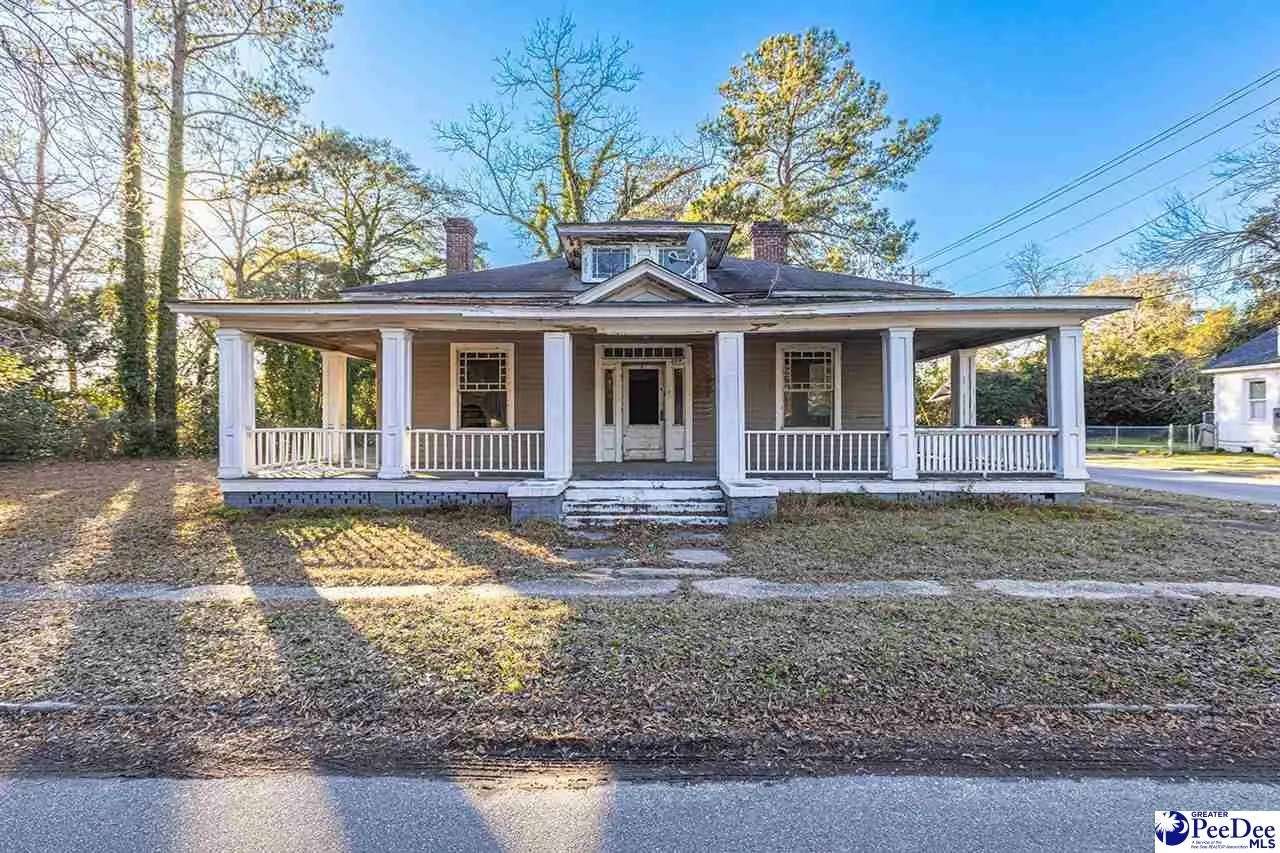 1918: Historic Southern Charmer in Florence, South Carolina